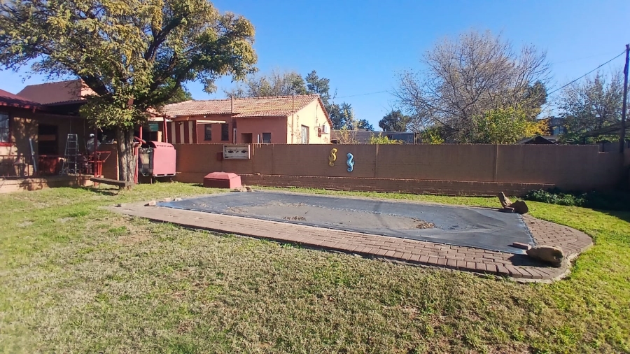 3 Bedroom Property for Sale in Uitsig Free State